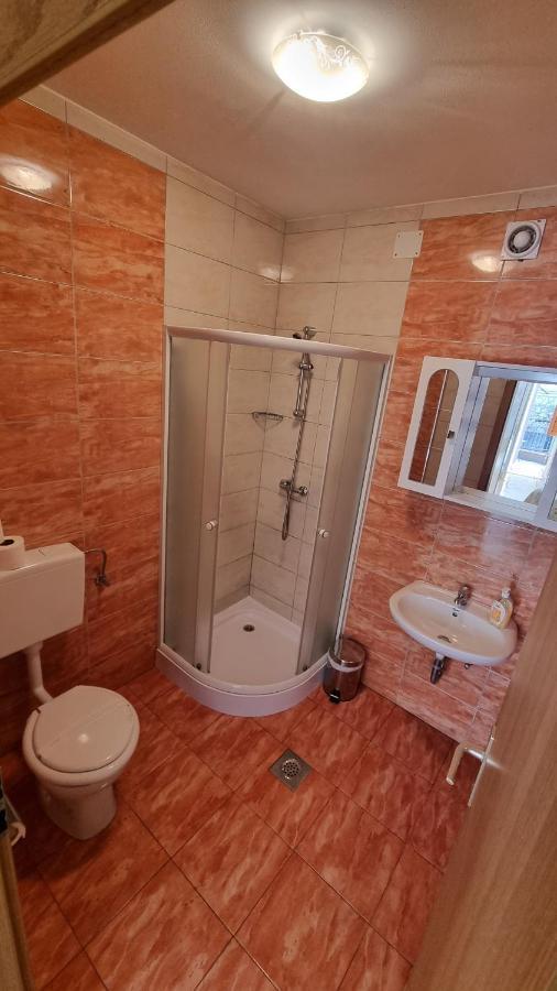 Apartmani Barbara Brseč Exteriör bild
