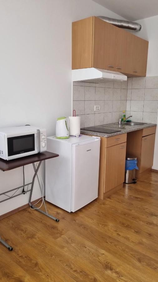 Apartmani Barbara Brseč Exteriör bild