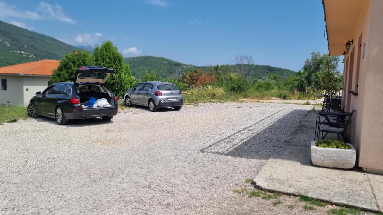 Apartmani Barbara Brseč Exteriör bild