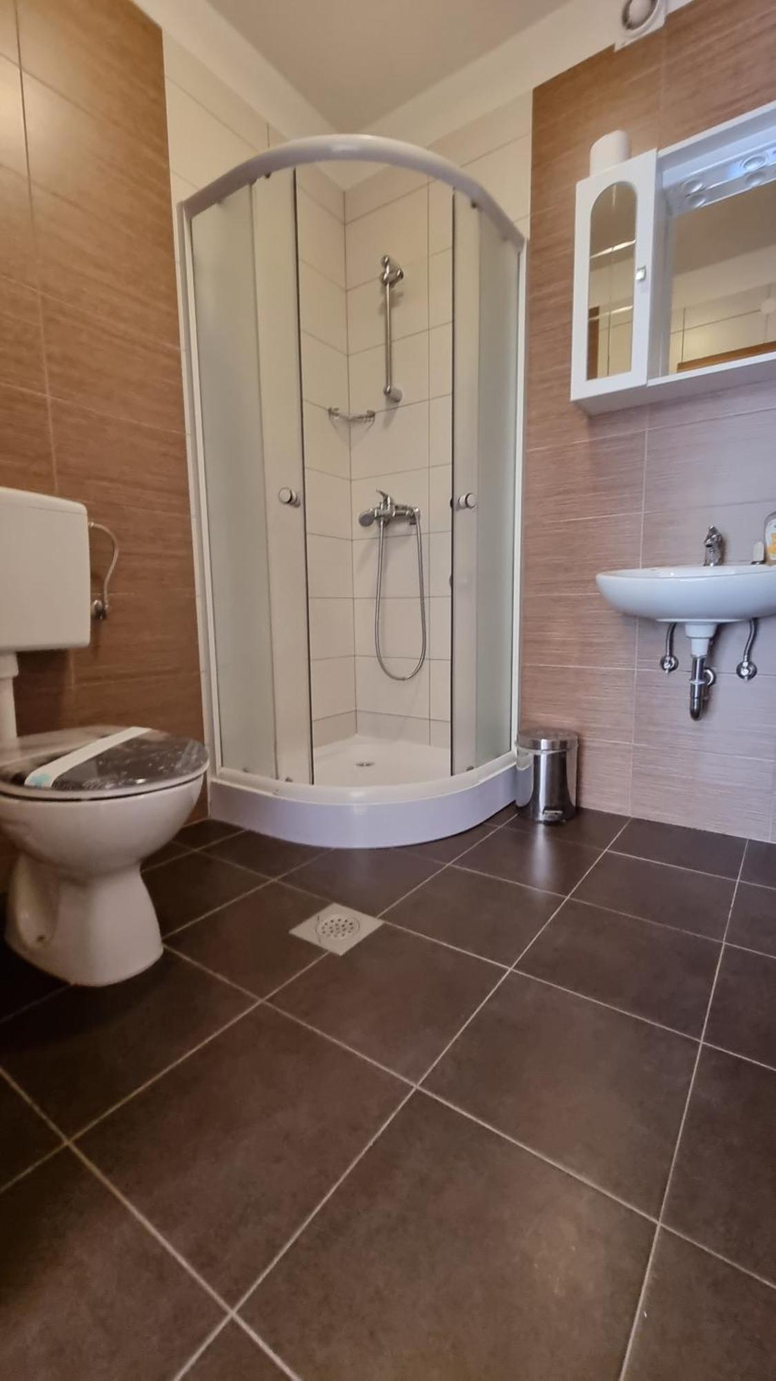 Apartmani Barbara Brseč Exteriör bild