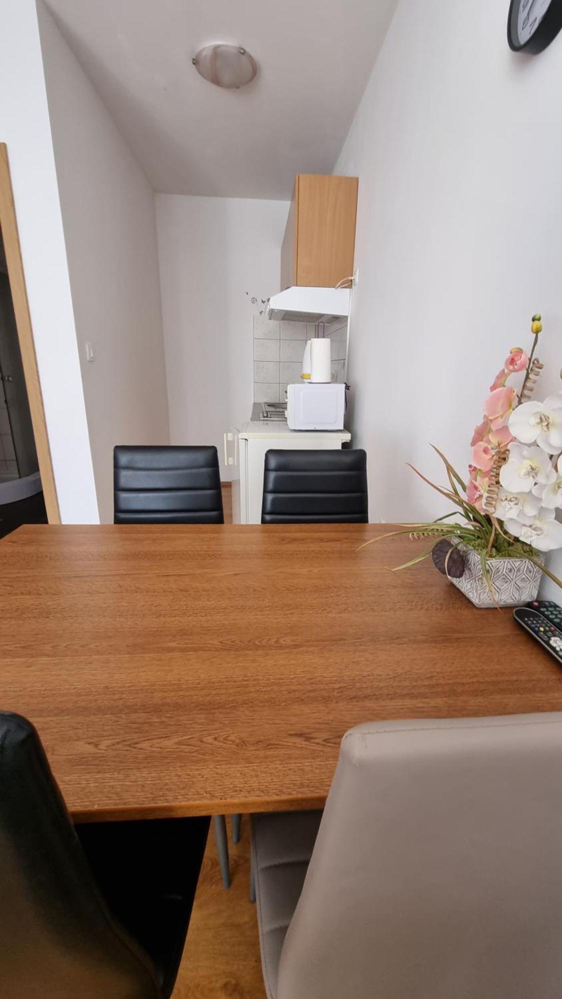 Apartmani Barbara Brseč Exteriör bild