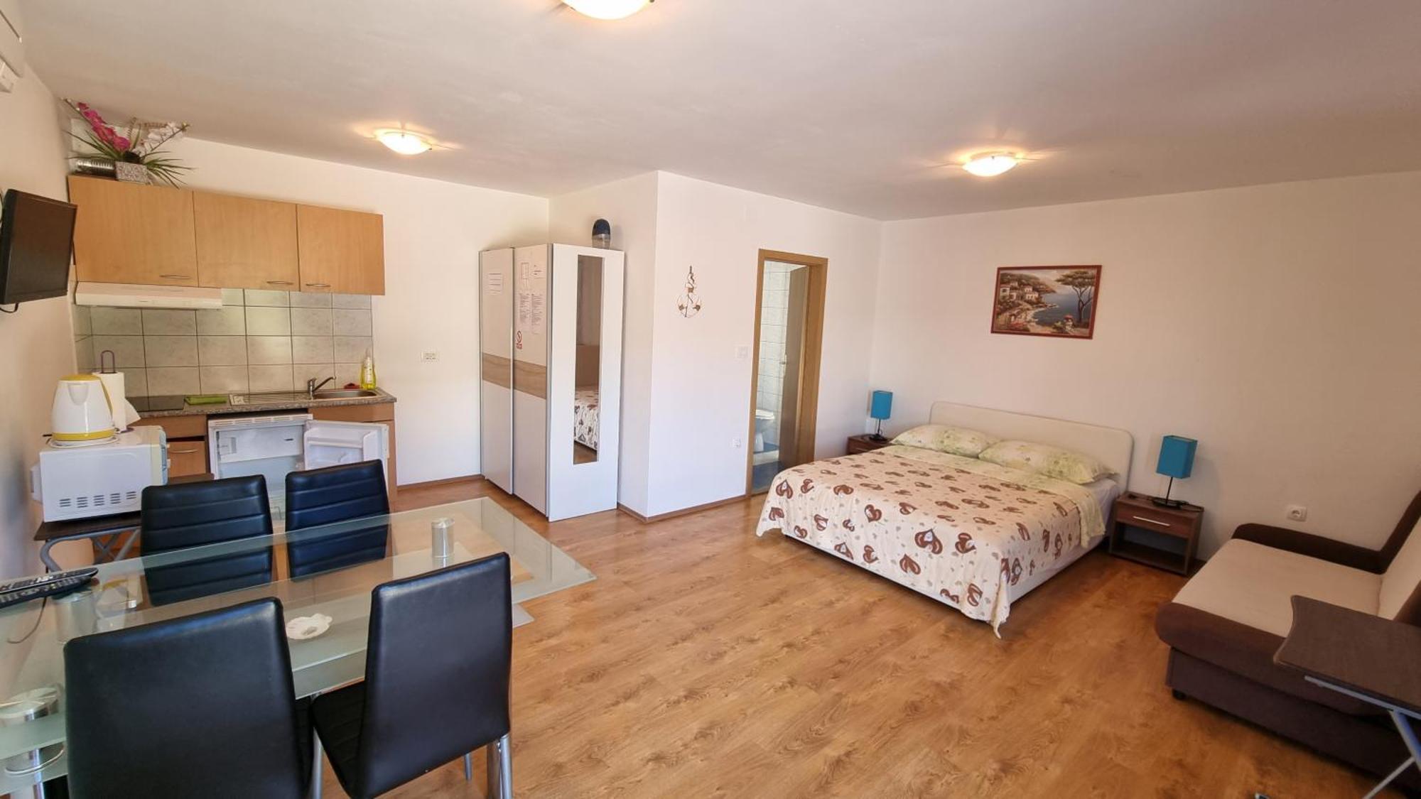 Apartmani Barbara Brseč Exteriör bild