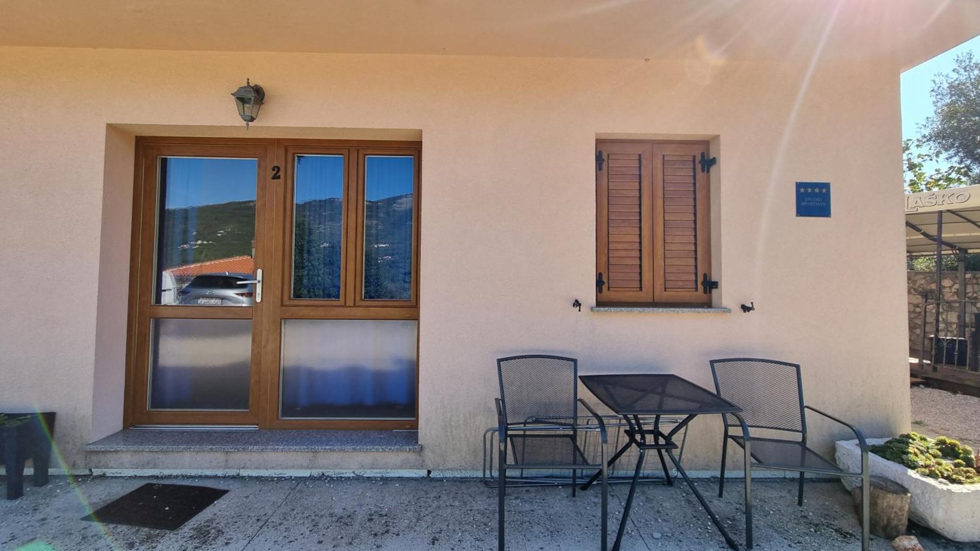 Apartmani Barbara Brseč Exteriör bild
