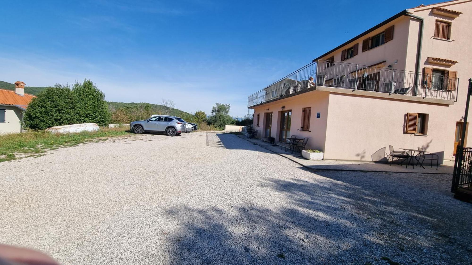 Apartmani Barbara Brseč Exteriör bild