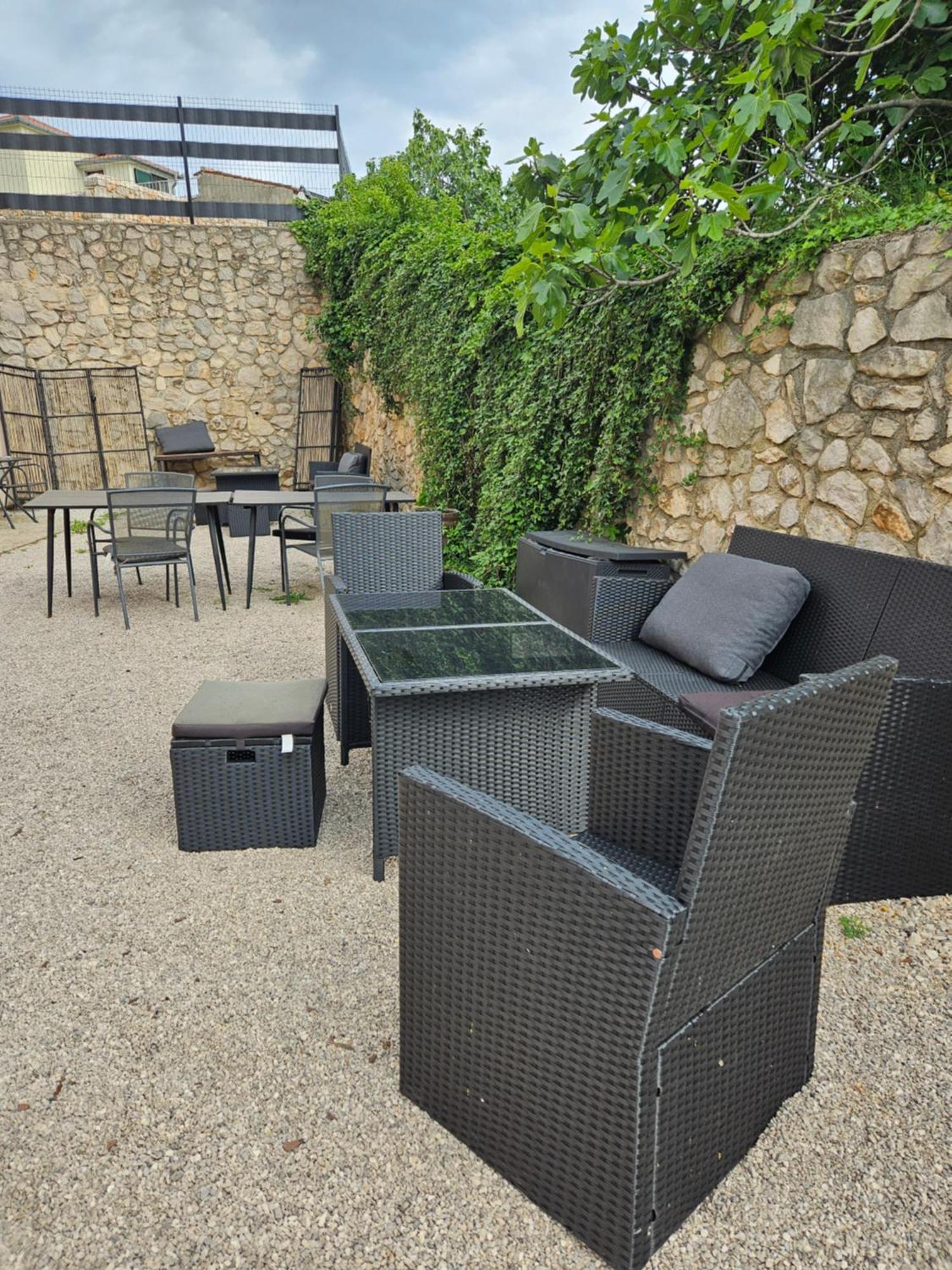 Apartmani Barbara Brseč Exteriör bild