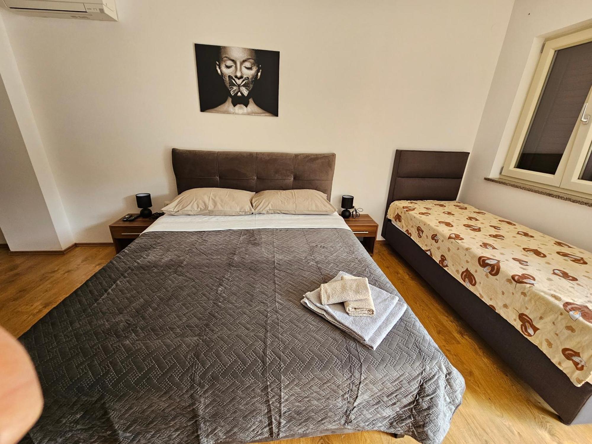 Apartmani Barbara Brseč Exteriör bild
